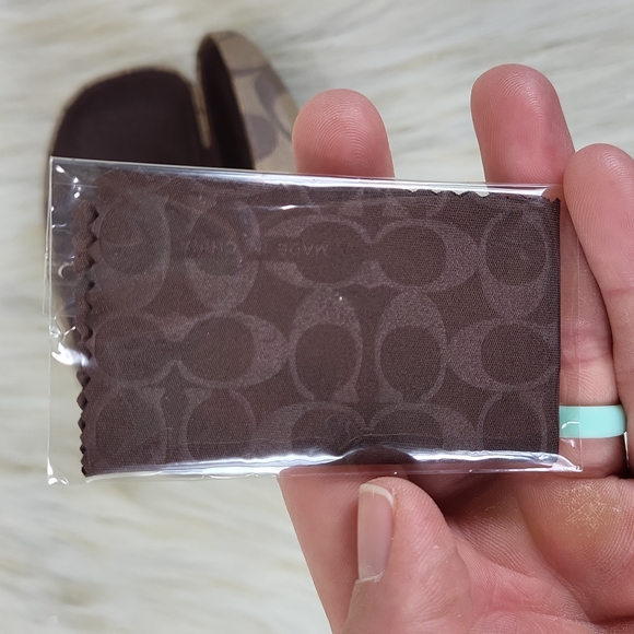 Coach Signature Glasses Case - Picture 4 of 5